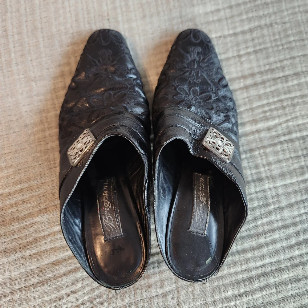 Brighton Black Leather Mules Size 6.5  Heeled Embroidered Buckle Square Toe - Picture 7 of 13